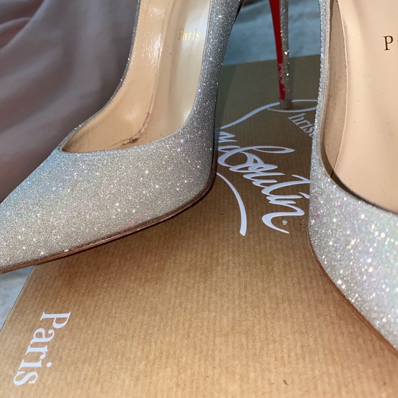 Glittery louboutin heels can be fixed/ clean flaws not noticeable up front come - Picture 3 of 4